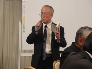 L永井によるテールツイスタータイム　半島に関するお話も終盤。皆で聞き入ります。